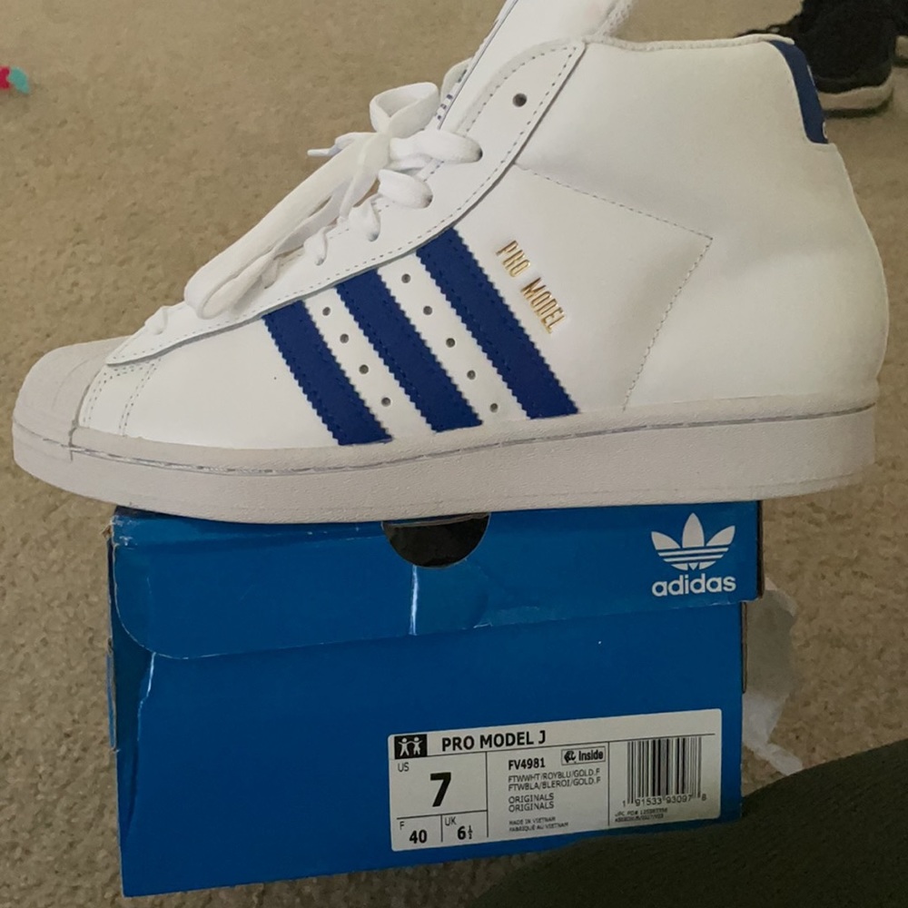 Adidas Sneakers White & Royal Hi size 7y